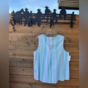 277. TIME AND TRU Women's Woven Tank Top Blouse V- Neck Striped .NWT